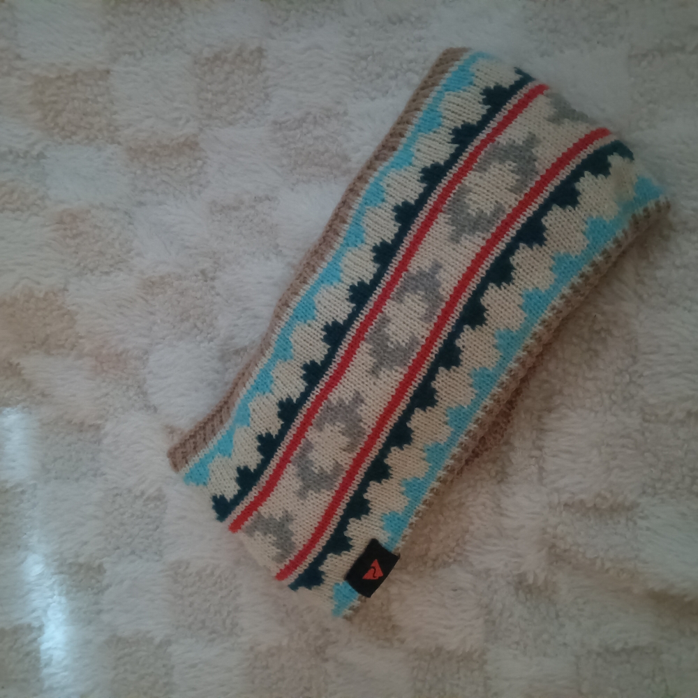 Colorful Knit Scarf with Geometric Pattern